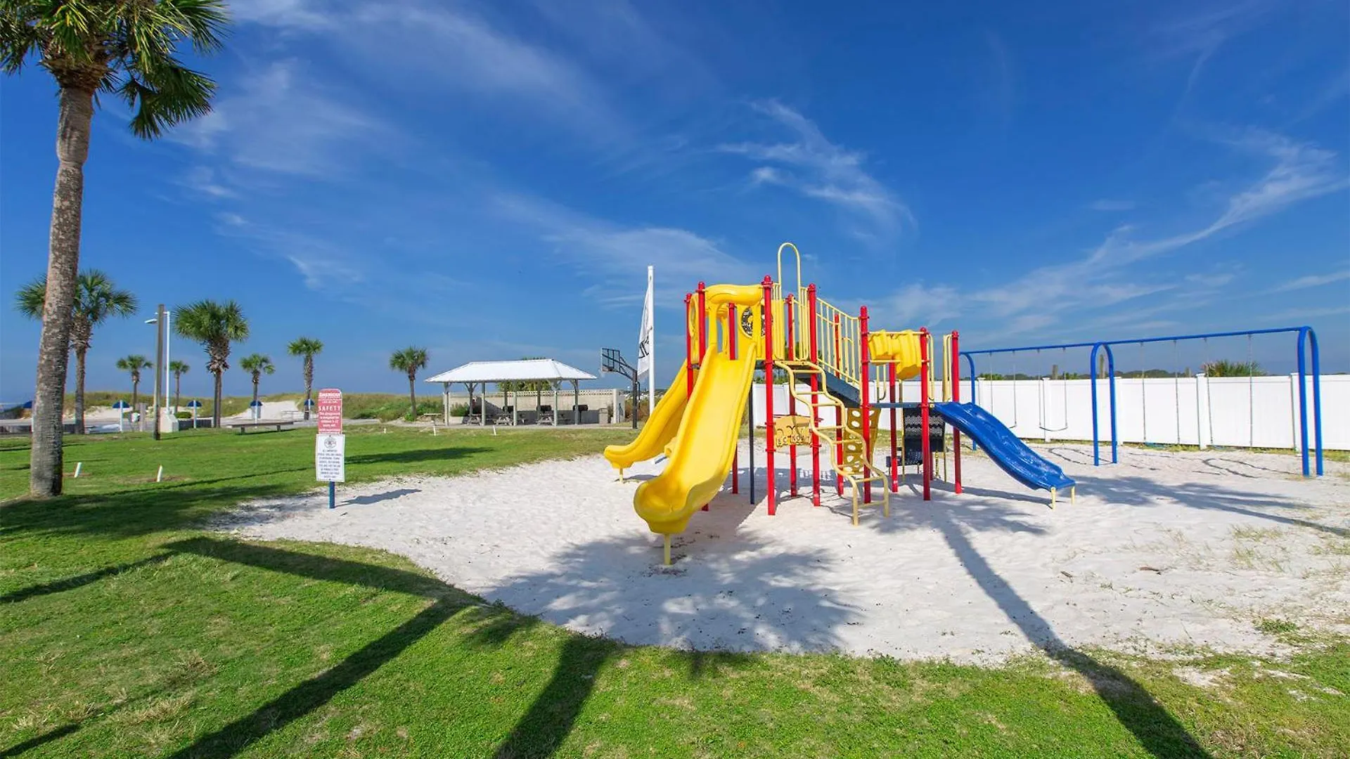 Gone Coastal! Mid-Rise Building With A One-Story Floor Plan! Complimentary Activities! Βίλα Panama City Beach 0*,
